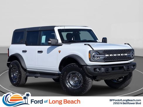 New 2025 Ford Bronco Badlands image 1