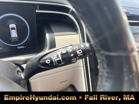 Used 2024 Hyundai Tucson Limited image 32