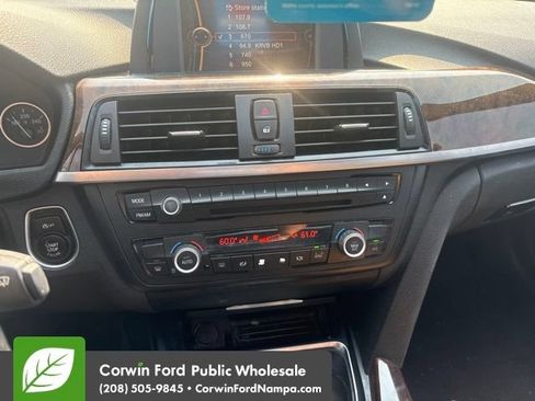 Used 2014 BMW 320i Sedan RWD image 12