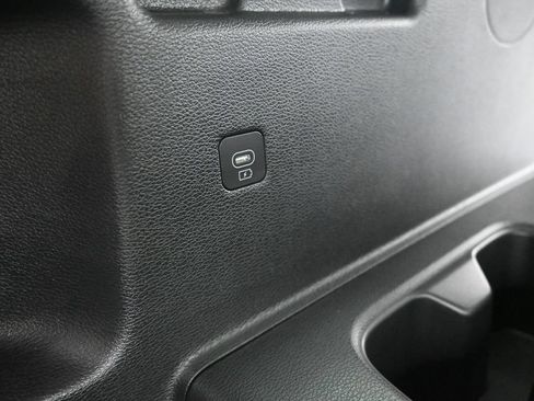 Used 2025 Kia Telluride S AWD/4WD image 34