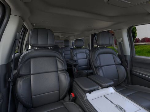 New 2026 Lincoln Navigator L Premier image 50