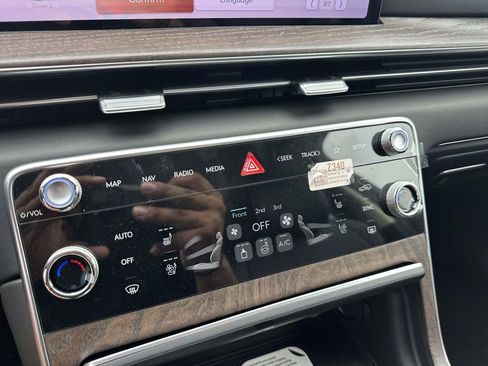 New 2026 Genesis GV80 2.5T Prestige AWD/4WD image 25