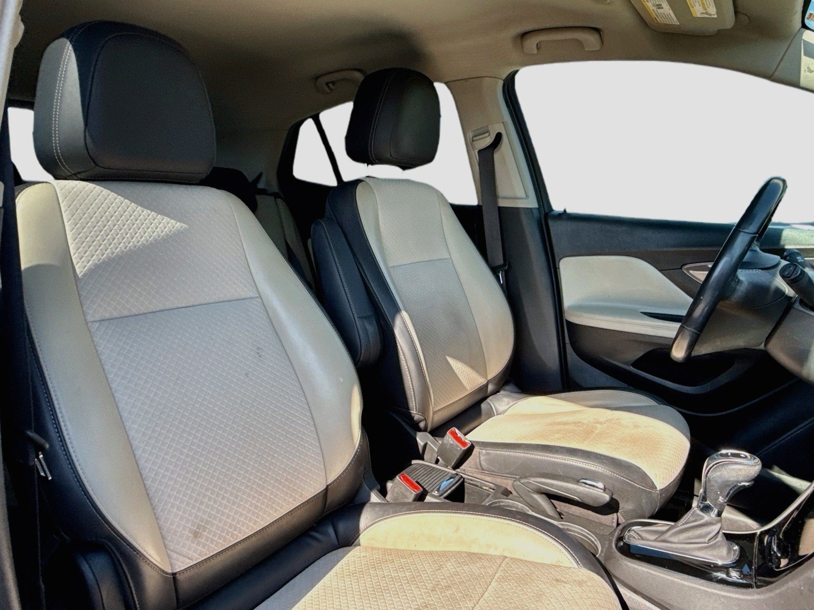 Used 2020 Buick Encore Preferred w/ Safety Package FWD image 30