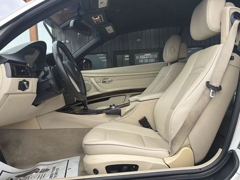 Used 2013 BMW 328i Convertible RWD image 9
