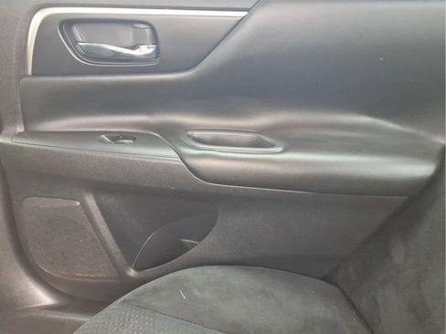 Used 2015 Nissan Altima 2.5 S w/ Power Driver Seat Package image 15