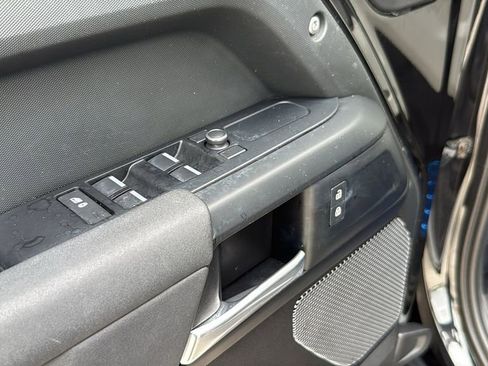 Used 2020 Land Rover Defender 110 S AWD/4WD image 19