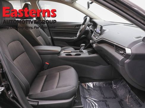 Used 2023 Nissan Altima 2.5 S FWD image 23