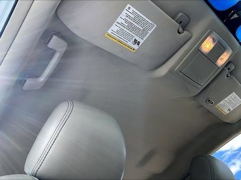 Used 2013 Ford Taurus Limited FWD image 21