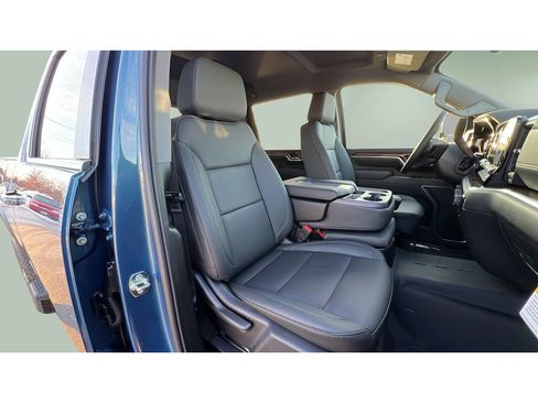 New 2026 Chevrolet Silverado 3500 LT w/ All Star Edition image 32