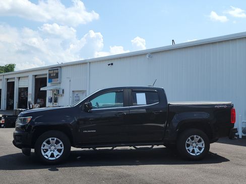 Used 2019 Chevrolet Colorado LT AWD/4WD image 2