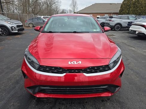 Used 2023 Kia Forte LXS w/ LXS Technology Package image 2