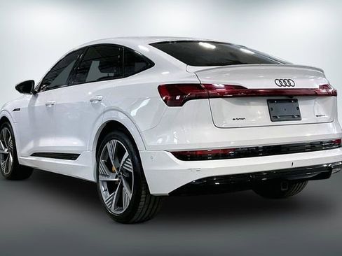 Used 2023 Audi e-tron Prestige w/ Prestige Package AWD/4WD image 12