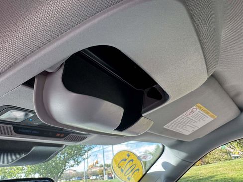 Used 2025 Ford F250 XLT image 28