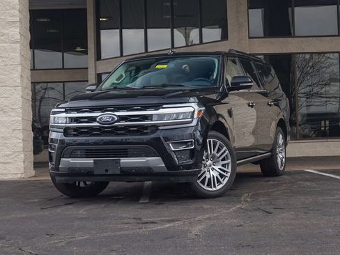 Used 2024 Ford Expedition Max Limited AWD/4WD image 6