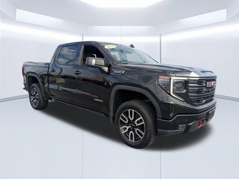 Used 2024 GMC Sierra 1500 AT4 w/ AT4 Premium Package image 3