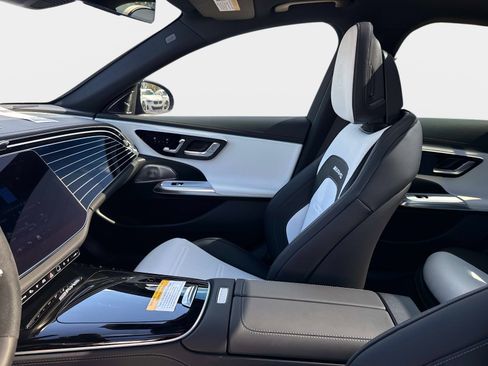 New 2026 Mercedes-Benz E 53 AMG e 4MATIC Sedan image 23