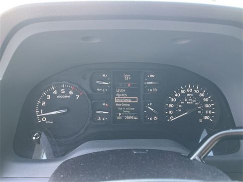 Used 2018 Toyota Tundra SR image 11