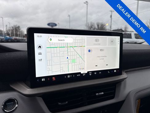 Used 2025 Ford Explorer Active w/ Active Comfort Package image 29