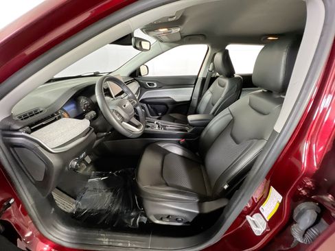 Used 2022 Jeep Compass Latitude w/ Convenience Group image 19