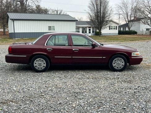 Used 2007 Mercury Grand Marquis GS image 7