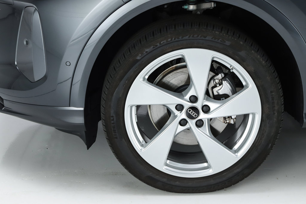Used 2025 Audi Q5 Premium Plus AWD/4WD image 50