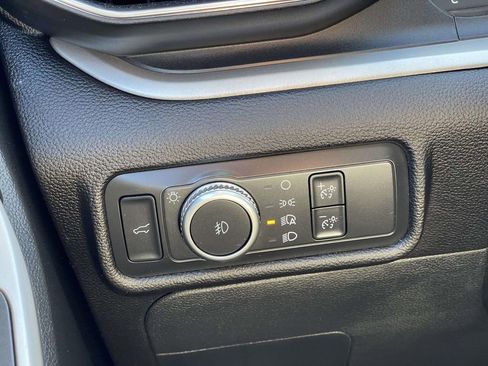 Certified 2022 Ford Explorer XLT w/ Equipment Group 202A image 12