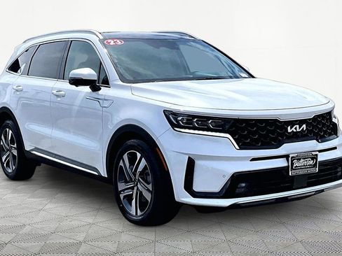 Used 2023 Kia Sorento SX Prestige w/ Panoramic Sunroof Package AWD/4WD image 6
