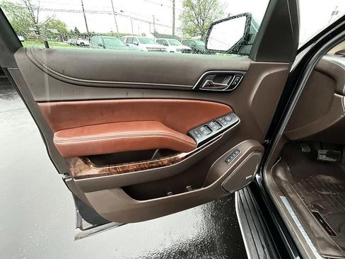Used 2017 Chevrolet Tahoe Premier AWD/4WD image 12