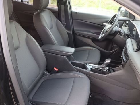 Used 2025 Buick Encore GX Preferred FWD image 13