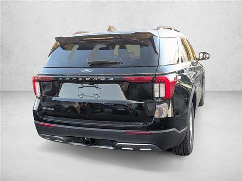 New 2026 Ford Explorer Active image 2