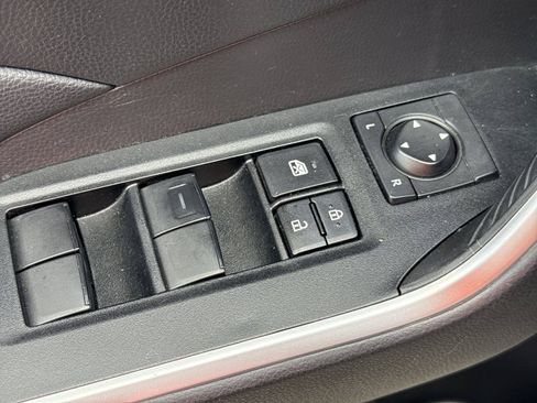 Certified 2025 Toyota RAV4 LE FWD image 15