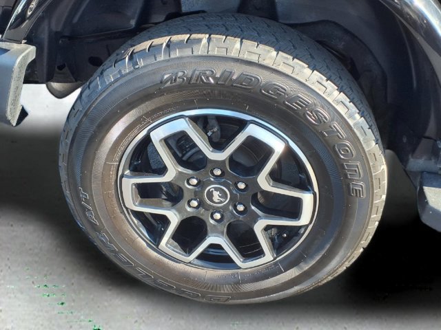 Used 2023 Ford Bronco Outer Banks AWD/4WD image 9