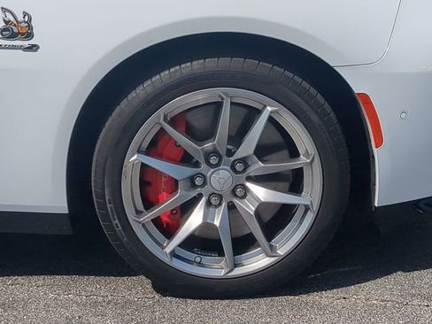Used 2024 Dodge Charger Daytona Scat Pack w/ Plus Group AWD/4WD image 11