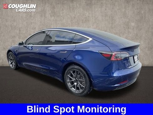 Used 2018 Tesla Model 3 Mid Range image 4