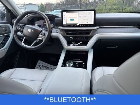 Certified 2025 Ford Explorer Platinum w/ Ultimate Package image 12
