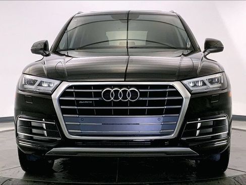 Used 2018 Audi Q5 2.0T Premium Plus w/ Premium Plus Package AWD/4WD image 2