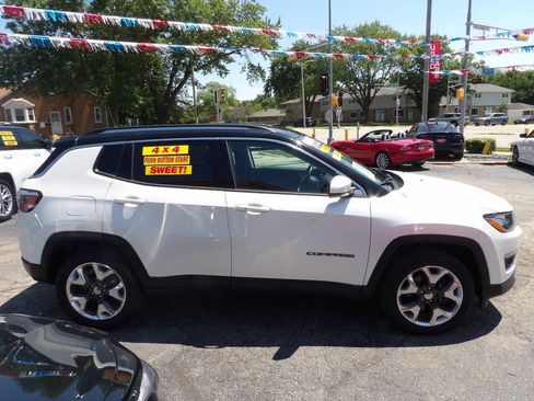 Used 2018 Jeep Compass Limited w/ Navigation Group AWD/4WD image 4