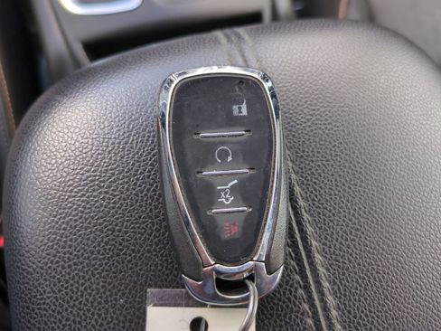 Used 2021 Chevrolet Equinox Premier image 28