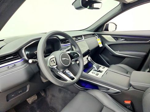 New 2026 Jaguar F-PACE R-Dynamic S image 20