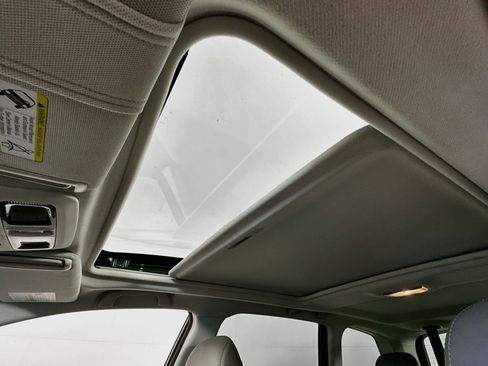 Used 2015 Subaru Forester 2.5i Limited image 21