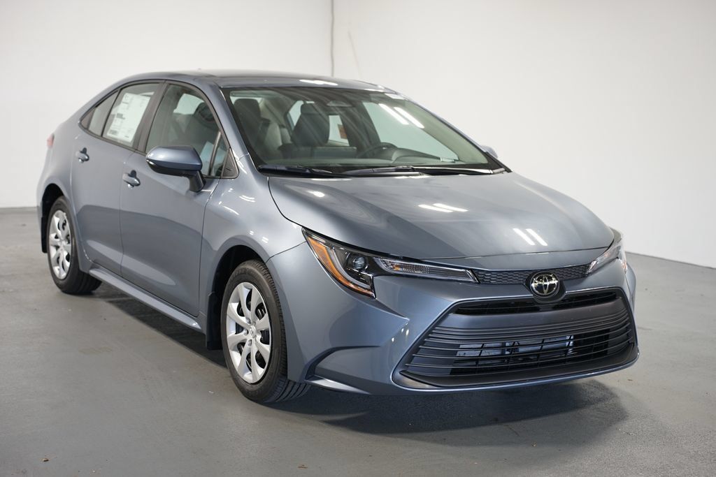 New 2026 Toyota Corolla LE FWD image 3