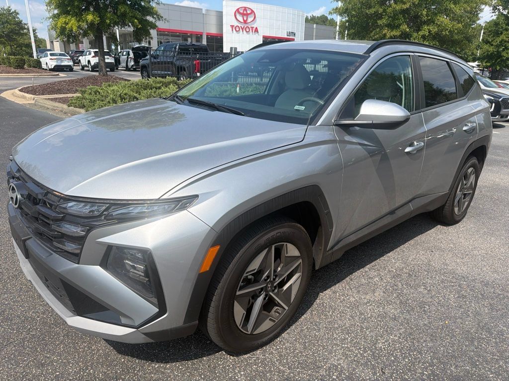 Used 2025 Hyundai Tucson SEL AWD/4WD image 2