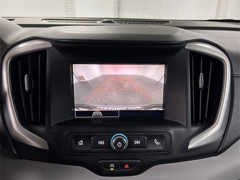 Used 2024 GMC Terrain SLE image 14