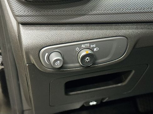 Certified 2025 Chevrolet TrailBlazer LT AWD/4WD image 12
