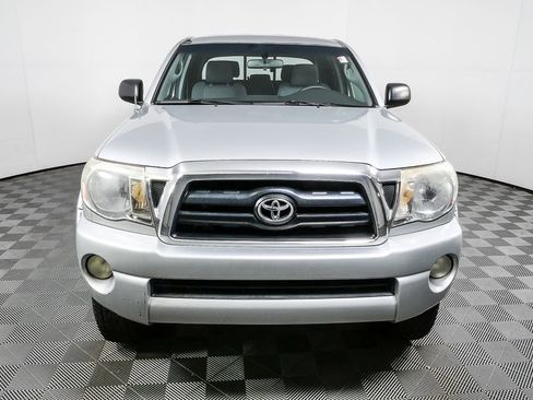 Used 2008 Toyota Tacoma PreRunner image 2