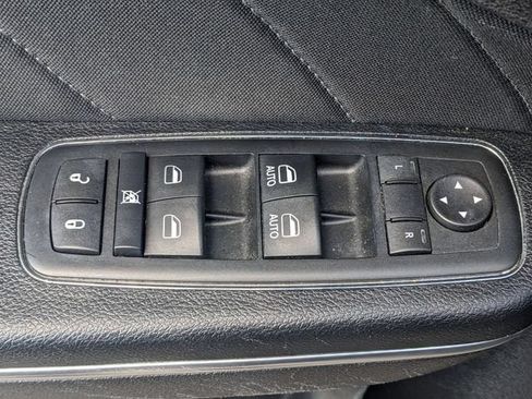 Used 2016 Dodge Charger SXT w/ Navigation & Travel Group RWD image 15