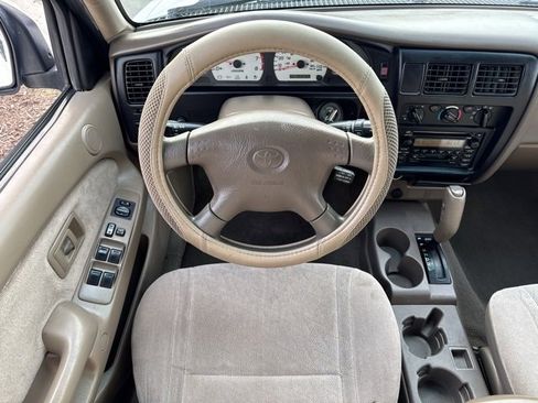 Used 2003 Toyota Tacoma PreRunner image 14