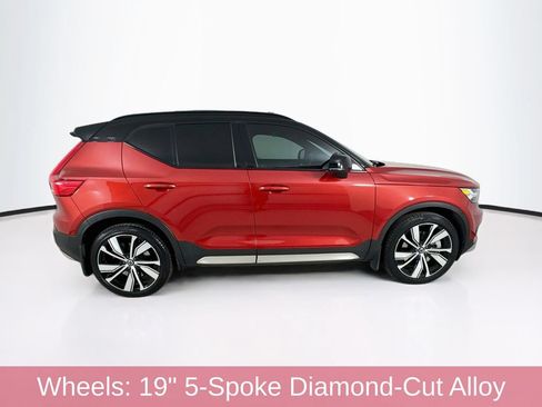 Used 2021 Volvo XC40 P8 Recharge w/ Advanced Package AWD/4WD image 7