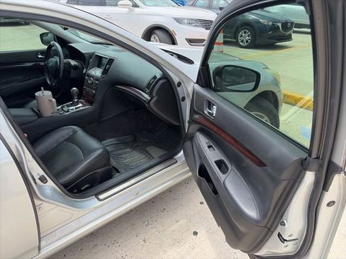 Used 2010 INFINITI G37 x Sedan w/ Premium Pkg AWD/4WD image 33