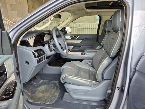 Used 2023 Lincoln Navigator Black Label AWD/4WD image 14